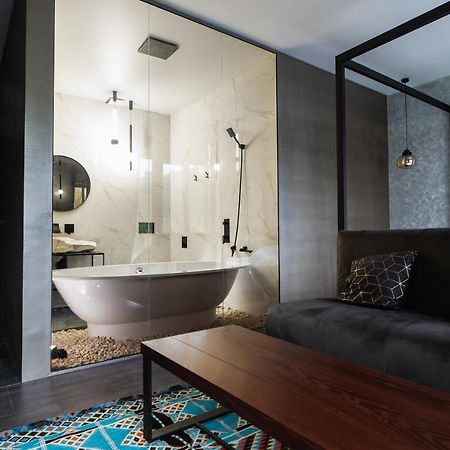 Sofa Boutique Hotel & Spa スームィ エクステリア 写真