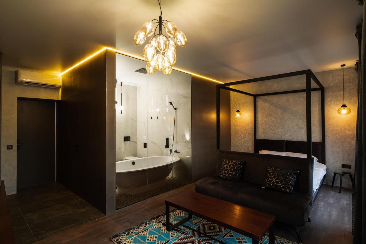 Sofa Boutique Hotel & Spa スームィ エクステリア 写真